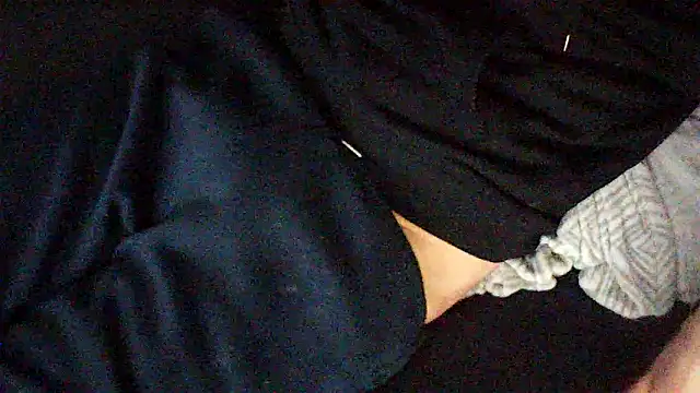 kiksnap-meistro5 online show from February 12, 2026, 7:46 pm