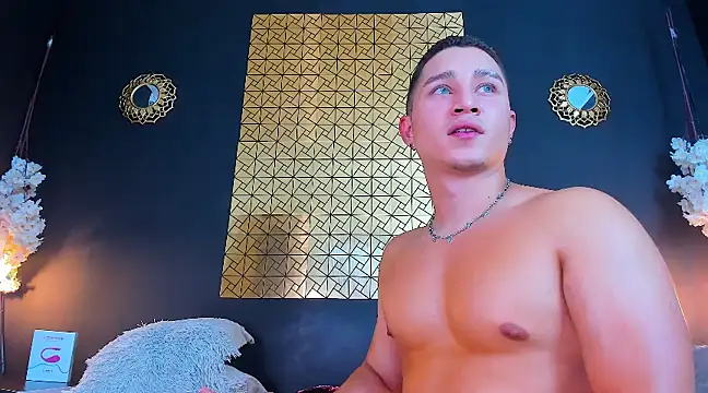 Snapshot of francesco_evan chatting on March 5, 2025, 11:49 pm francesco evan online show from March 5, 2025, 11:49 pm