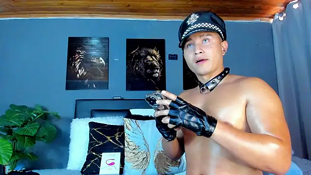 Snapshot of francesco_evan chatting on September 13, 2025, 9:04 pm francesco evan online show from September 13, 2025, 9:04 pm