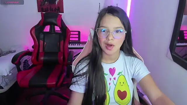 jessi and boy online show from March 3, 2026, 3:19 pm