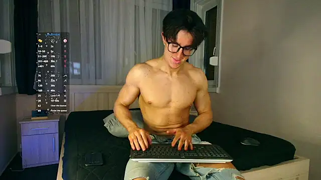 ChristianLevine  online show from April 16, 2026, 7:25 pm