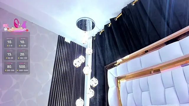 SarayRoyse online show from September 10, 2025, 7:35 pm