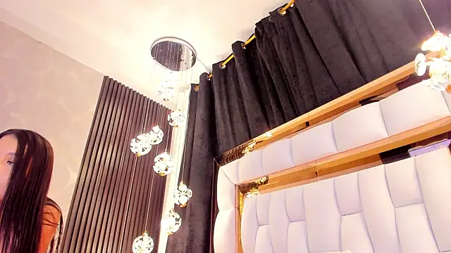 SarayRoyse online show from March 22, 2025, 7:20 pm