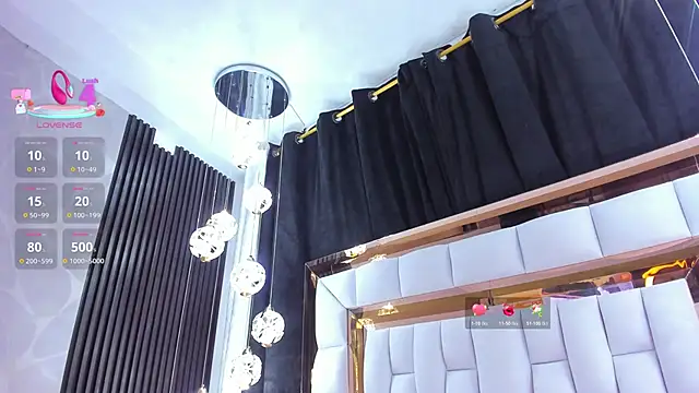 SarayRoyse online show from April 18, 2026, 7:51 pm