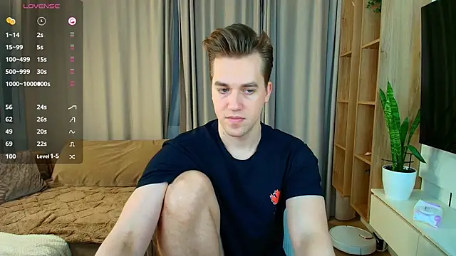 AustinButler online show from December 25, 2024, 7:56 pm