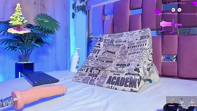 Ana Winnss online show from December 30, 2024, 11:38 pm