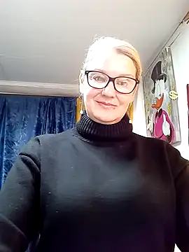 irinamaux online show from April 1, 2026, 5:20 am