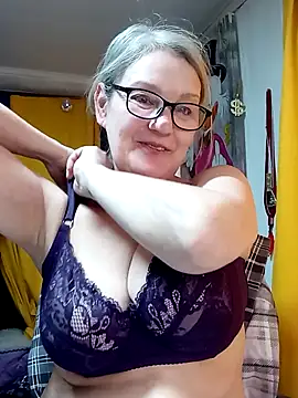 irinamaux online show from March 21, 2026, 6:03 am