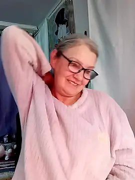 irinamaux online show from January 15, 2026, 7:12 am