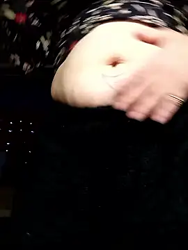 irinamaux online show from September 28, 2025, 5:31 pm