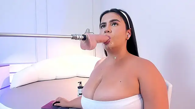 sweett katty  online show from March 6, 2025, 7:54 pm