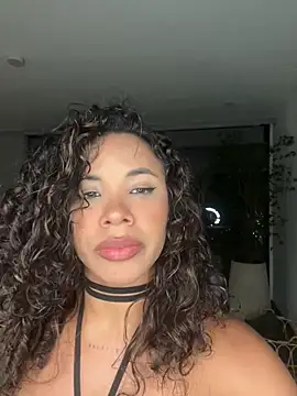 Snapshot of Brunettexio chatting on November 21, 2025, 2:10 am Brunettexio online show from November 21, 2025, 2:10 am