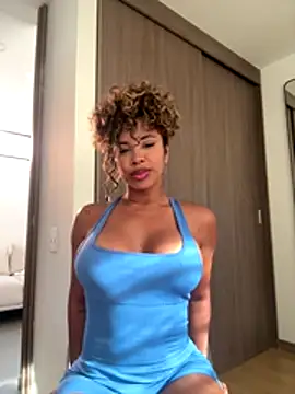 Snapshot of Brunettexio chatting on November 2, 2025, 8:36 pm Brunettexio online show from November 2, 2025, 8:36 pm