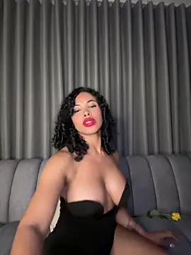 Snapshot of Brunettexio chatting on March 7, 2025, 2:15 am Brunettexio online show from March 7, 2025, 2:15 am