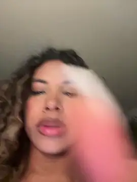 Snapshot of Brunettexio chatting on November 7, 2025, 2:16 am Brunettexio online show from November 7, 2025, 2:16 am