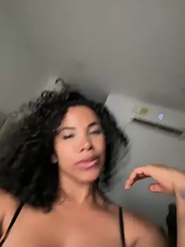 Snapshot of Brunettexio chatting on March 2, 2025, 4:07 am Brunettexio online show from March 2, 2025, 4:07 am