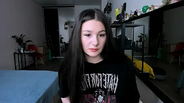 nostripchat online show from January 7, 2026, 2:33 pm