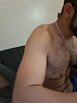 Zander823 online show from February 9, 2026, 2:09 am