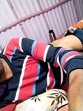 Snapshot of ErRakesh1 chatting on November 11, 2025, 10:37 pm ErRakesh1 online show from November 11, 2025, 10:37 pm