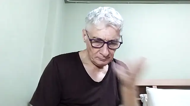 BIGUNCUTHARDCOCK online show from December 20, 2025, 1:58 pm