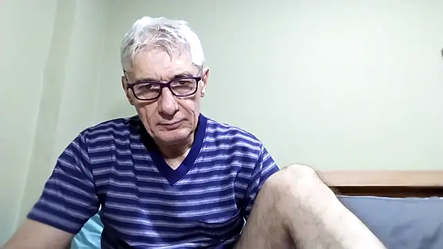 BIGUNCUTHARDCOCK online show from October 17, 2025, 11:39 pm