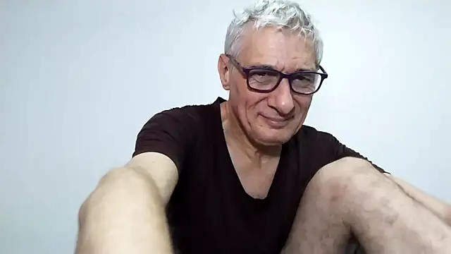 BIGUNCUTHARDCOCK online show from February 6, 2026, 2:40 am