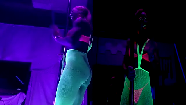 MadisonMarie online show from January 1, 2025, 9:49 am