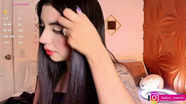 Aliceowenn online show from September 24, 2025, 1:13 am