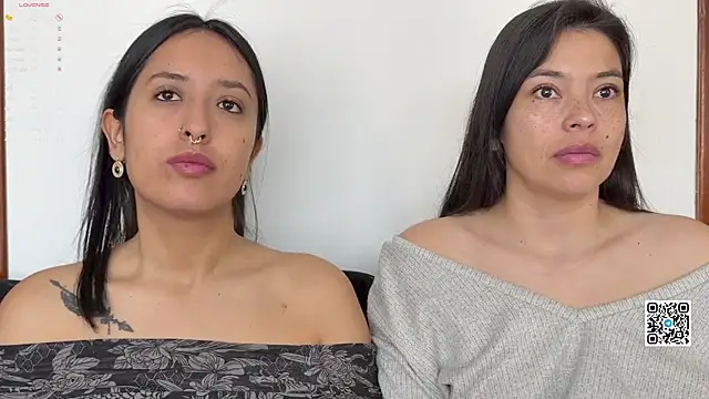 2SummerLove1 online show from April 13, 2026, 2:10 pm