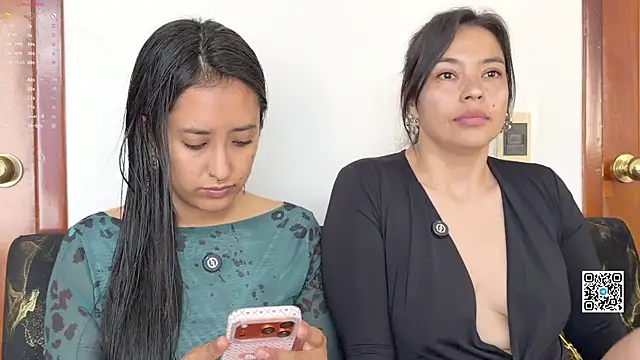 2SummerLove1 online show from April 6, 2026, 2:29 pm