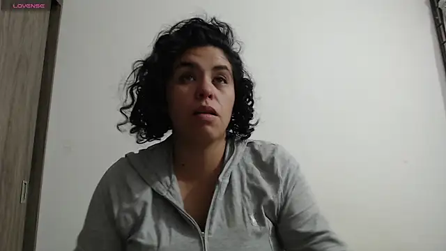 Anne purple online show from October 3, 2025, 4:52 pm