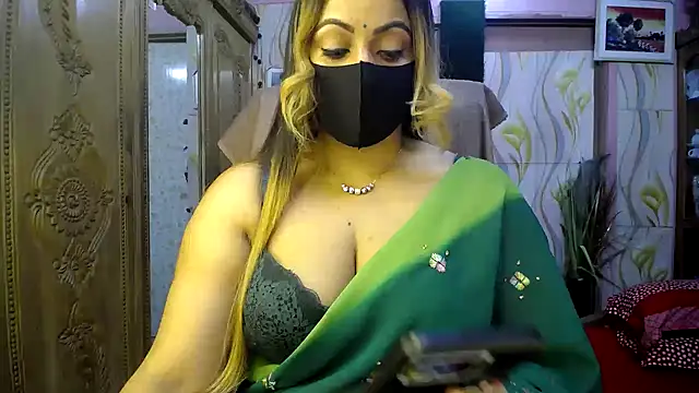 Snapshot of SohanaSabaSexy chatting on September 22, 2025, 5:08 pm SohanaSabaSexy online show from September 22, 2025, 5:08 pm