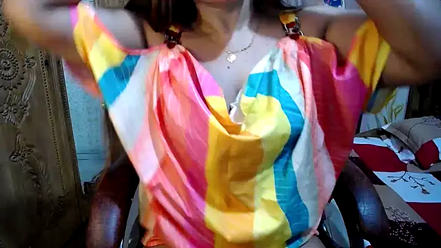 Snapshot of SohanaSabaSexy chatting on January 15, 2025, 7:34 pm SohanaSabaSexy online show from January 15, 2025, 7:34 pm