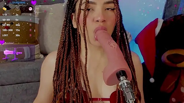 Snapshot of Queen_Deepthroat chatting on December 24, 2024, 12:44 am Queen Deepthroat online show from December 24, 2024, 12:44 am