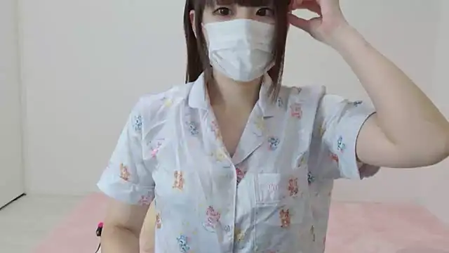 hi---chan- online show from September 10, 2025, 6:07 pm