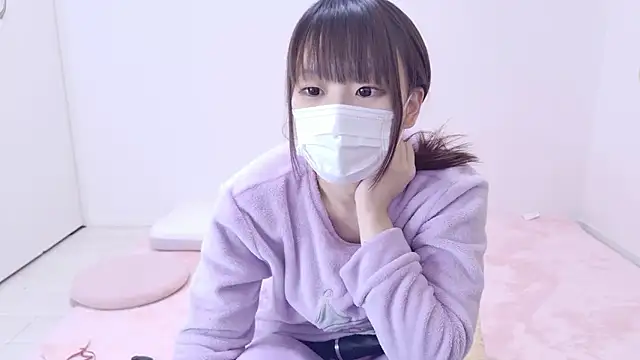 hi---chan- online show from December 5, 2025, 7:34 pm