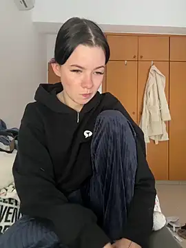 Snapshot of RoxiBlack chatting on February 7, 2026, 8:00 am RoxiBlack online show from February 7, 2026, 8:00 am