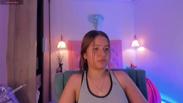 kimmy099 online show from March 14, 2025, 10:49 pm