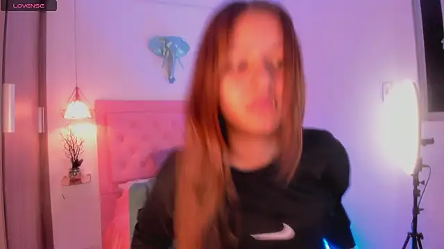 kimmy099 online show from February 25, 2025, 7:49 pm