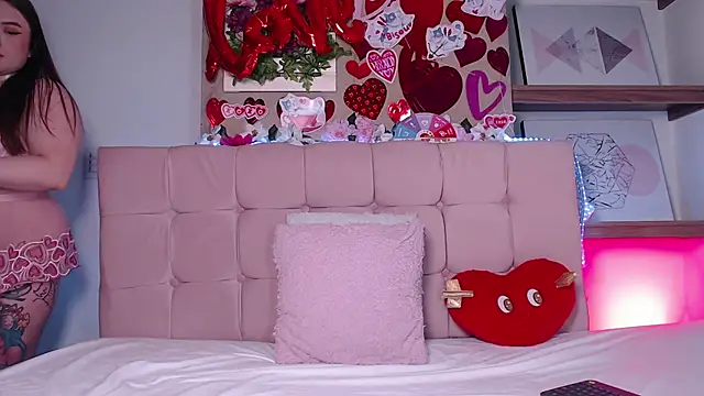 Linaa morris online show from February 16, 2025, 8:10 am