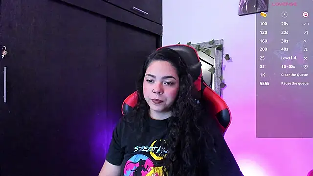 daarklover online show from January 19, 2025, 5:05 am