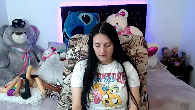 Lorenahot 06 online show from November 29, 2025, 5:35 pm