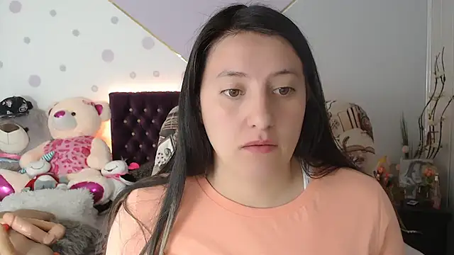 Lorenahot 06 online show from March 3, 2025, 6:13 pm