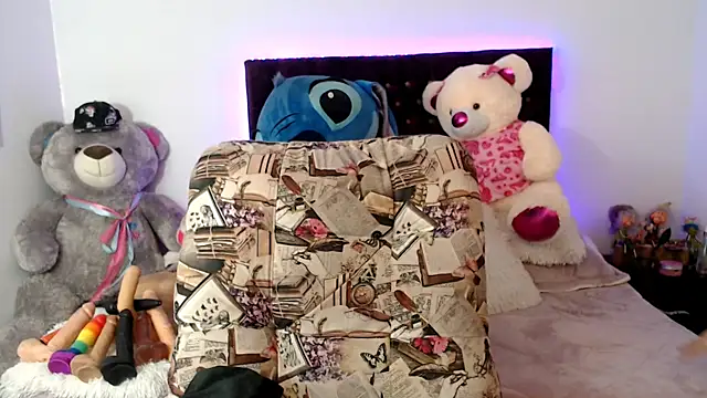 Lorenahot 06 online show from November 24, 2025, 7:47 pm