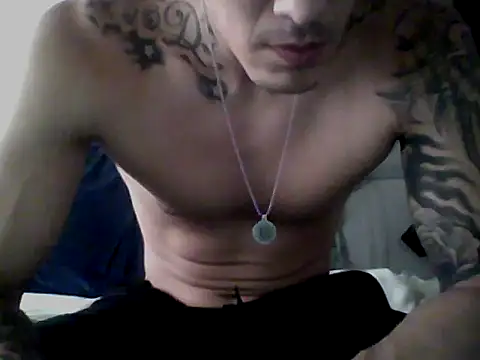 Skater29xx2 online show from February 12, 2025, 9:43 pm