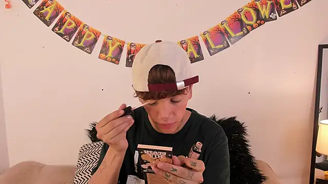 Tomy Rox online show from October 27, 2025, 8:54 pm