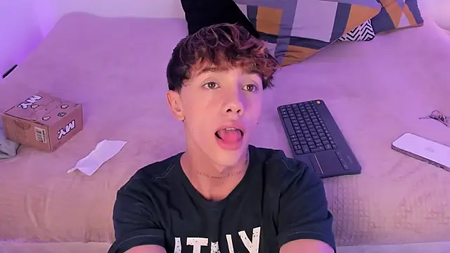 Tomy Rox online show from September 30, 2025, 8:48 pm