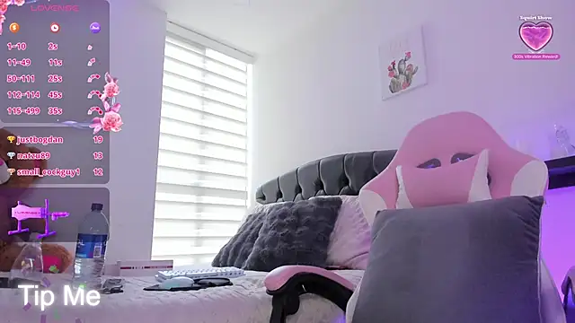 Amaranthaa1 online show from March 21, 2025, 4:18 pm