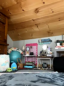 DanaeJustine online show from October 16, 2025, 4:48 pm