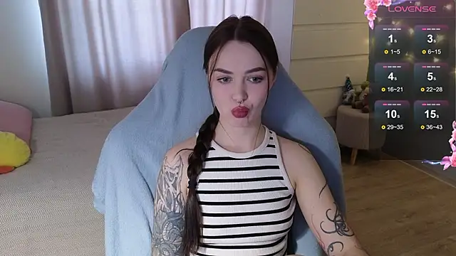 kate leoo online show from March 29, 2026, 1:24 pm